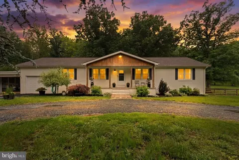 2237 Mountain View Rd, Stafford, VA 22556