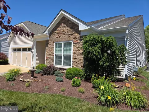 37 Battery Point Dr, Fredericksburg, VA 22406