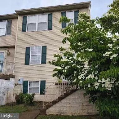 102 Mews Ct, Stafford, VA 22556