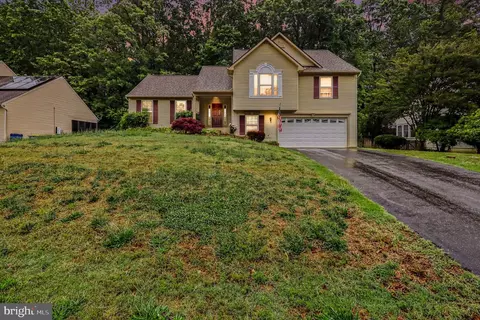 67 Cardinal Forest Dr, Fredericksburg, VA 22406