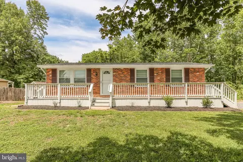 407 Smith St, Fredericksburg, VA 22405