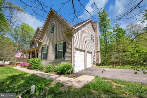Exterior - 64 Macgregor Ridge Rd, Stafford, VA 22554 photo 5 of 15