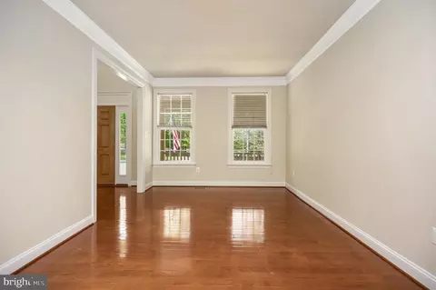 Living - 64 Macgregor Ridge Rd, Stafford, VA 22554 photo 3 of 10