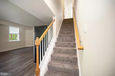 Entry Way - 64 Macgregor Ridge Rd, Stafford, VA 22554 photo 10 of 13