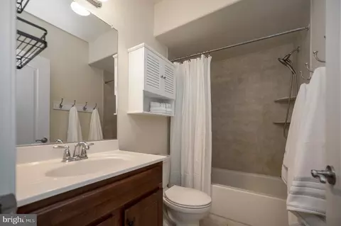 Bath - 64 Macgregor Ridge Rd, Stafford, VA 22554 photo 6 of 6