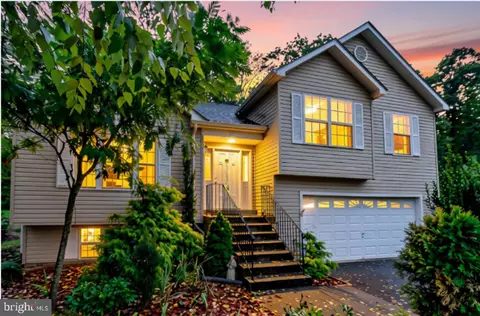 53 Bloomington Ln, Stafford, VA 22554