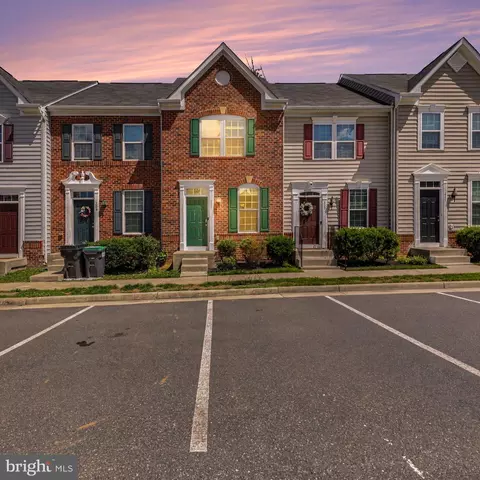 207 Streamview Dr, Fredericksburg, VA 22405