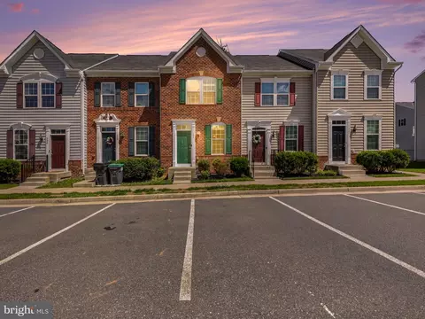207 Streamview Dr, Fredericksburg, VA 22405