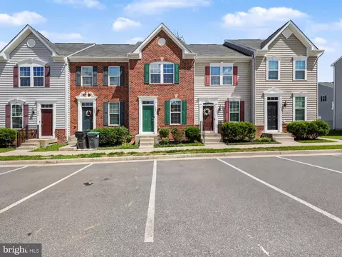 207 Streamview Dr, Fredericksburg, VA 22405