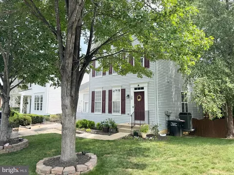 30 Hayes St, Stafford, VA 22556