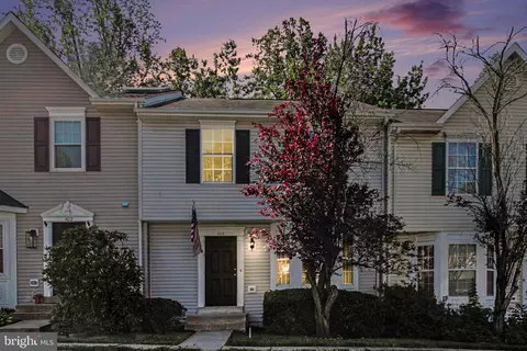 404 Kings Crest Dr, Stafford, VA 22554