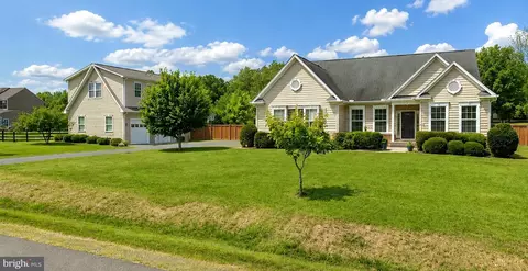 320 Timber Mill Ln, Fredericksburg, VA 22406