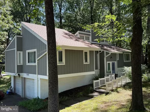 1101 Aquia Dr, Stafford, VA 22554