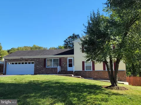 220 Tanglewood Ln, Stafford, VA 22554
