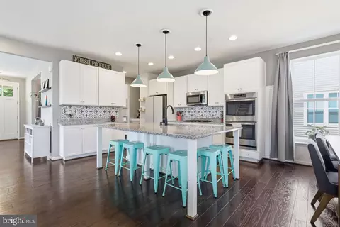 111 Rosemary Ln, Stafford, VA 22554