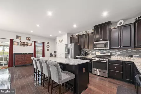 206 Landing Dr, Fredericksburg, VA 22405