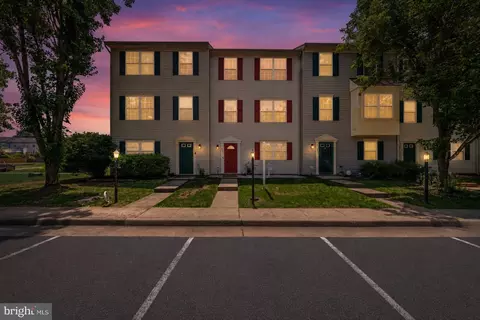 603 Kensington Dr, Fredericksburg, VA 22405
