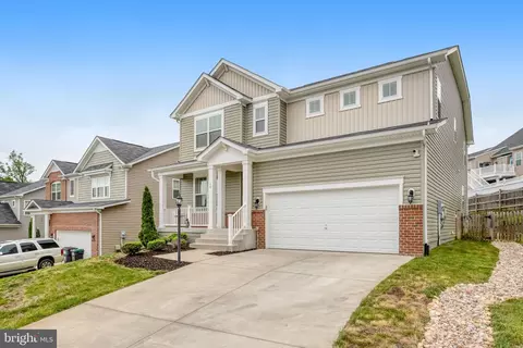 18 Melbourne Dr, Fredericksburg, VA 22405