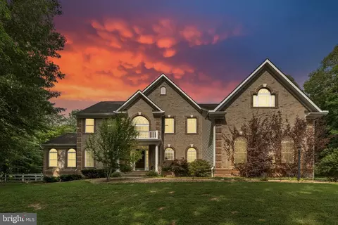 32 Mills Hollow Dr, Fredericksburg, VA 22406