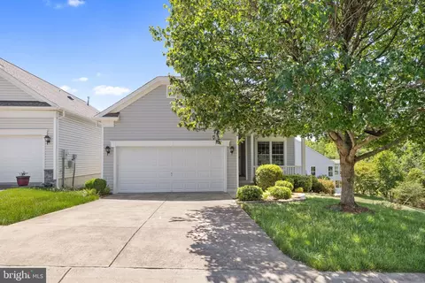 27 Buchanan Ct, Fredericksburg, VA 22406