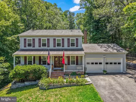 1045 Portugal Dr, Stafford, VA 22554