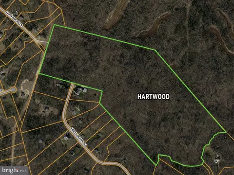 Holly Berry Rd, Fredericksburg, VA 22406
