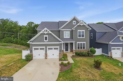 416 Crab Apple Dr, Stafford, VA 22554