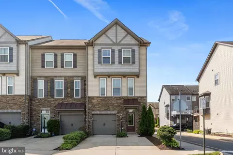 201 Spotswood St, Stafford, VA 22554