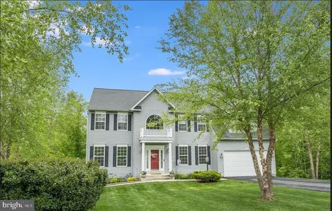 12 Blossom Tree Ct, Stafford, VA 22554