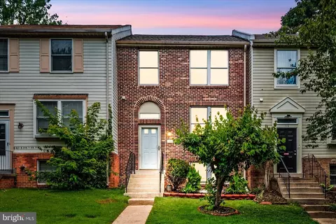 104 Ridgecrest Ct, Stafford, VA 22554