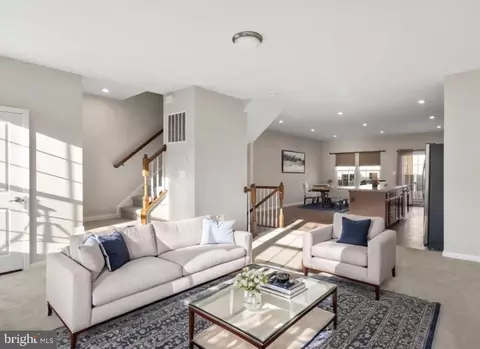 515 Streamview Dr, Fredericksburg, VA 22405