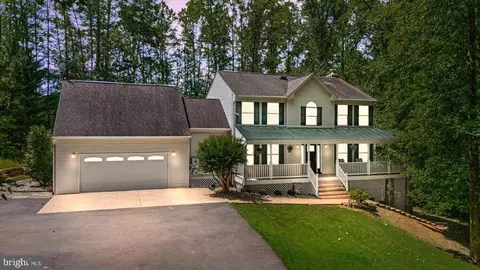 104 Willowmere Pond Rd, Stafford, VA 22556