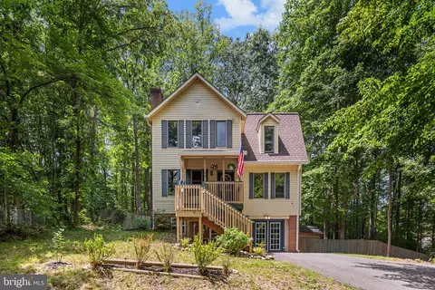 64 Greenridge Dr, Stafford, VA 22554