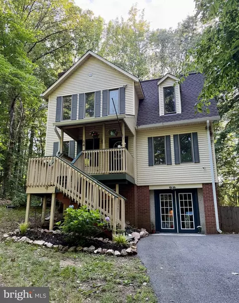 64 Greenridge Dr, Stafford, VA 22554
