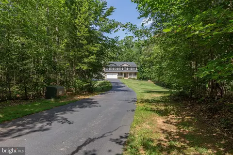 3940 Grouse Dr, Stafford, VA 22556