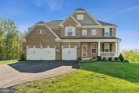 39 Oak Rd, Stafford, VA 22556