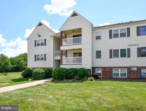 102 Chesterfield Ln, Stafford, VA 22556