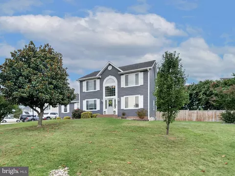 2 Seay Ct, Fredericksburg, VA 22405