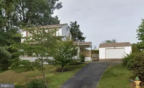 2 Mills Ct, Fredericksburg, VA 22405