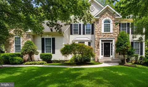 46 Monument Dr, Stafford, VA 22554