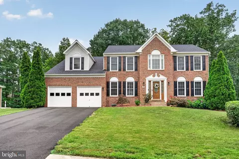 76 Cardinal Forest Dr, Fredericksburg, VA 22406
