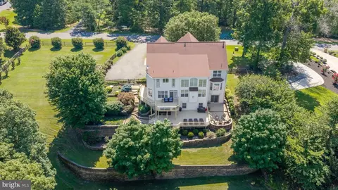 76 High Ridge Dr, Stafford, VA 22554