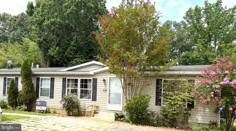 5 Garden Ln, Stafford, VA 22554