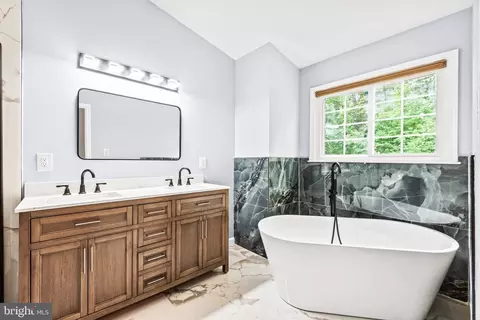 601 Twin Brook Ln, Stafford, VA 22554