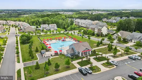 19 Artemisia Way #301, Stafford, VA 22554
