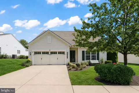 35 Battery Point Dr, Fredericksburg, VA 22406