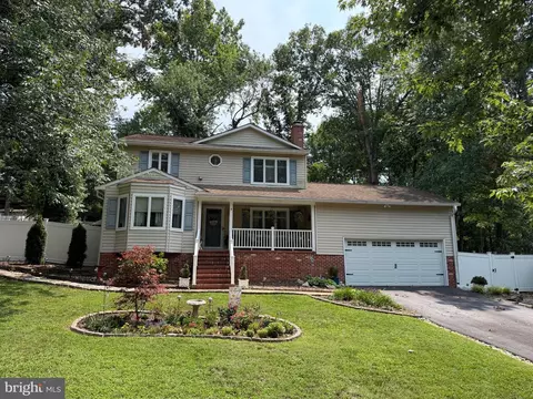 6 Greenhaven Ct, Stafford, VA 22554
