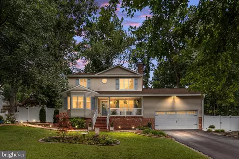 6 Greenhaven Ct, Stafford, VA 22554
