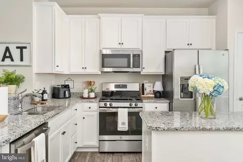 533 View Point Way, Fredericksburg, VA 22405