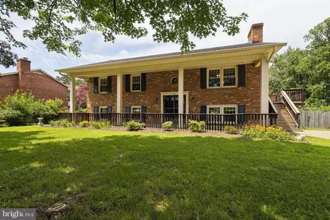 64 Sebastian Rd S, Fredericksburg, VA 22405